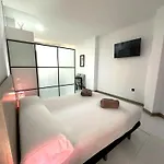 Ds Ziryab 5 Apartment