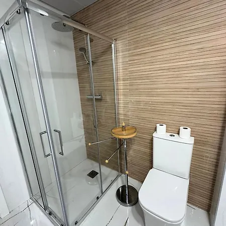 Apartament Ds Ziryab 5 *